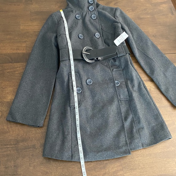 NEW LOOK Gray Winter Coat with Black Belt Buttoned - Picture 11 of 13